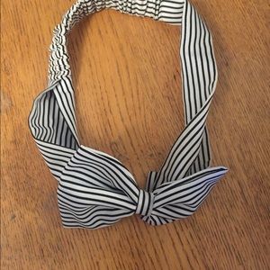 Black and white striped headband